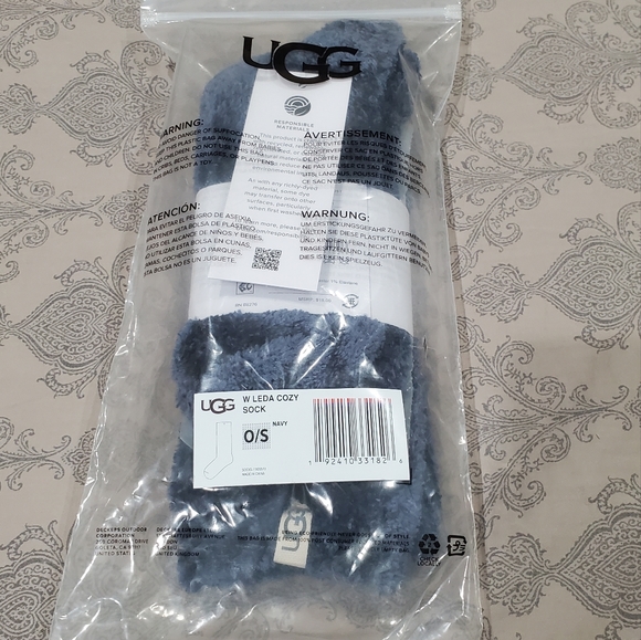 UGG Navy Leda Cozy Socks - Picture 5 of 10